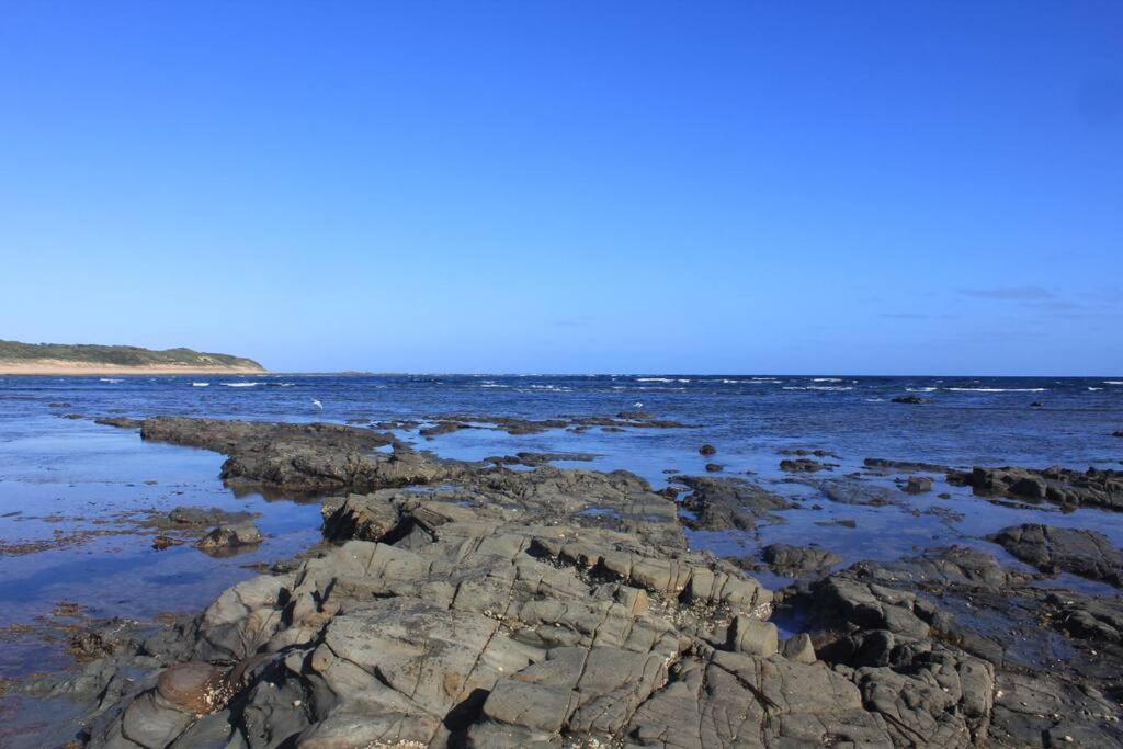 Marjalis Cottage, Your Perfect Country Getaway! Wonthaggi